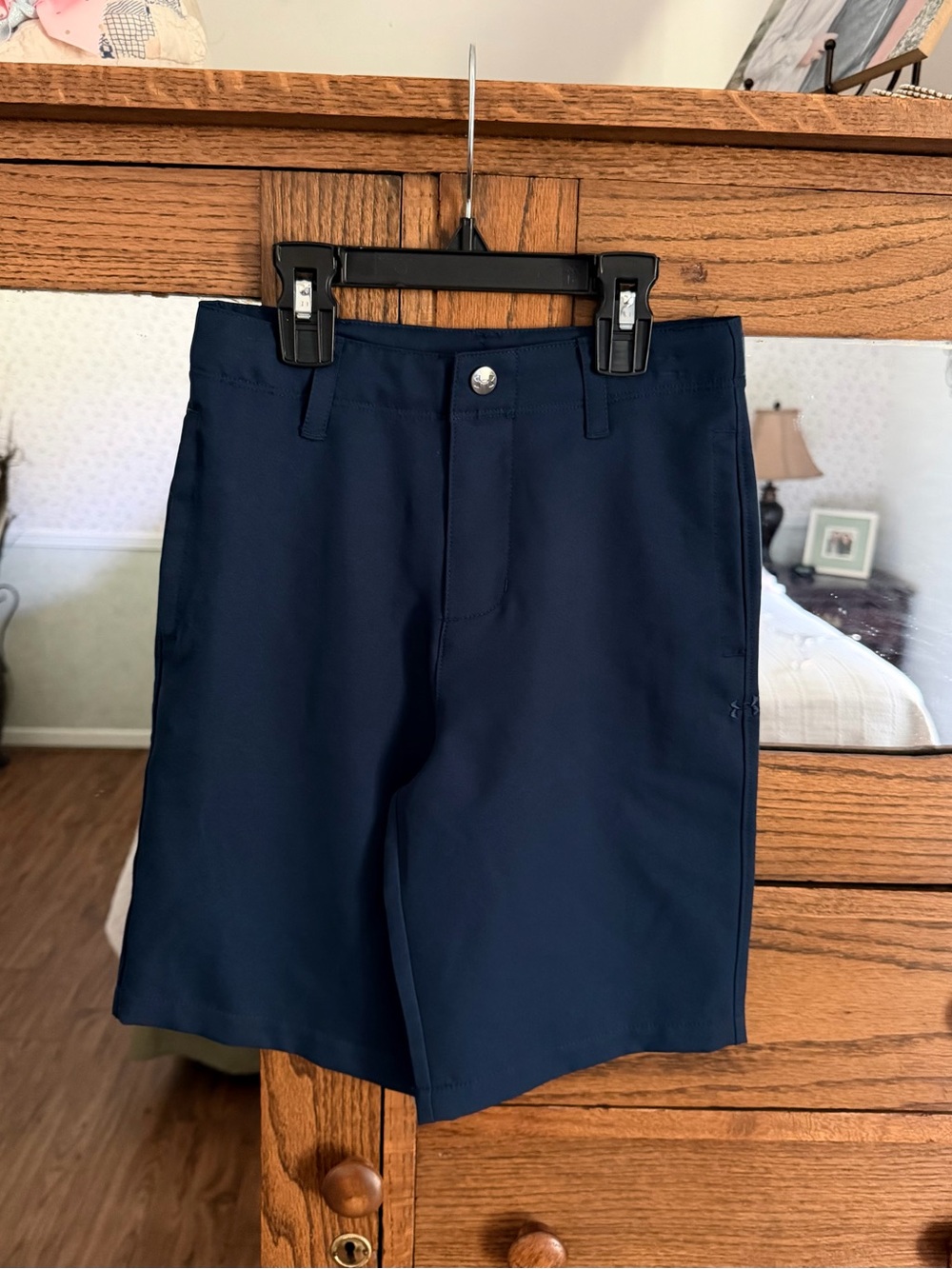 Under Armour Slate Blue Athletic or Golf Shorts Size 7